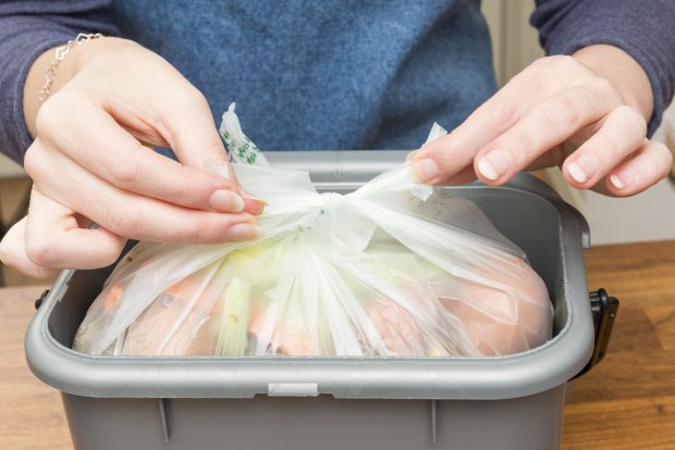 生ゴミやゴミ箱から発生する嫌な臭いの原因は？簡単にできる消臭対策7選