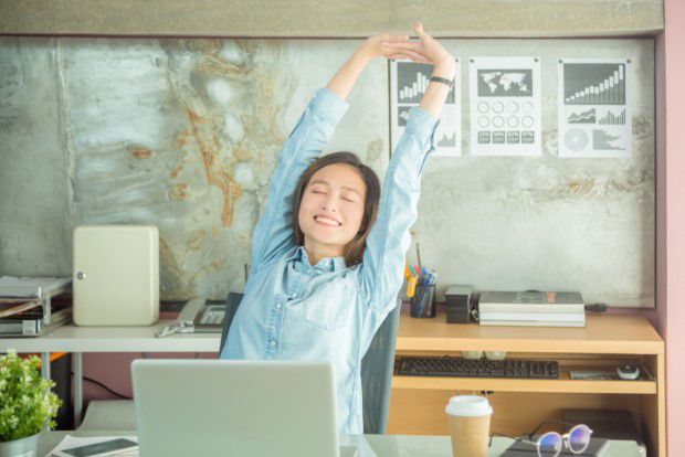 仕事中のストレス解消＆女子力アップにも！オフィスで使えるアロマスプレー
