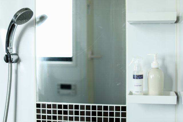 ”"シャワールーム"