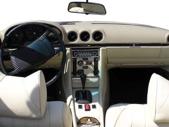 車内